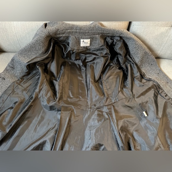 Women’s Wool Houndstooth Winter Coat with Vegan Leather Accents Size 14 - Picture 8 of 9